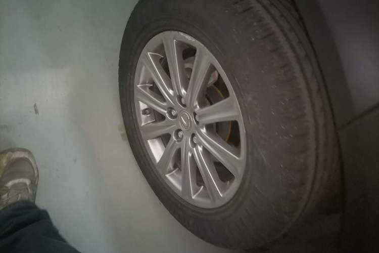 Used Lexus NX 2015 300h Front-Drive Fēngshàng Edition Right Rear Wheel Hub