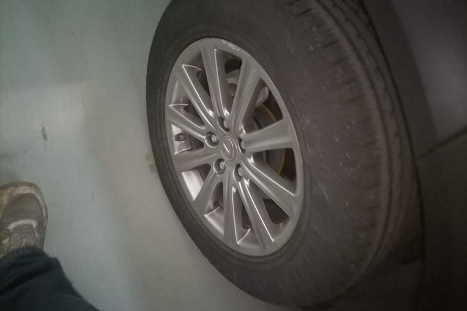 Used Lexus NX 2015 300h Front-Drive Fēngshàng Edition Right Rear Wheel Hub