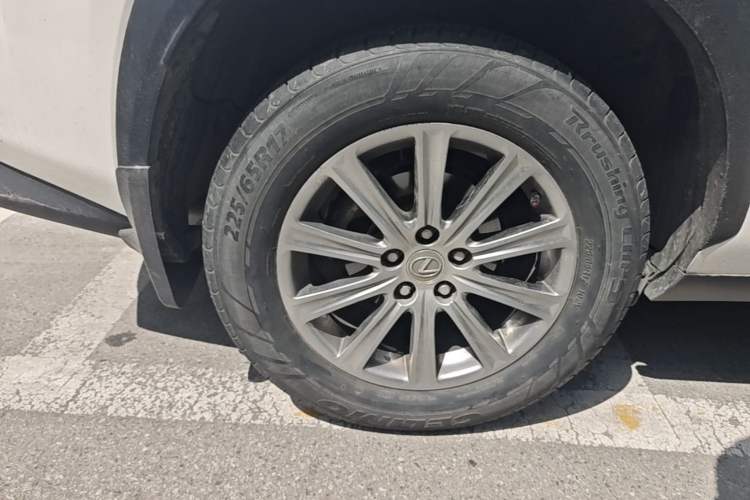 Used Lexus NX 2015 200 Front-Wheel Drive X-Trail SE Edition Right Rear Wheel Hub
