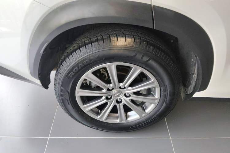 Used Lexus NX 2015 200 Front-Wheel Drive X-Trail SE Edition Right Rear Wheel Hub