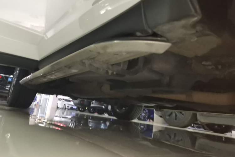 Used Lexus NX 2015 200T All-Wheel-Drive Fēngshàng Edition Right Side Sill