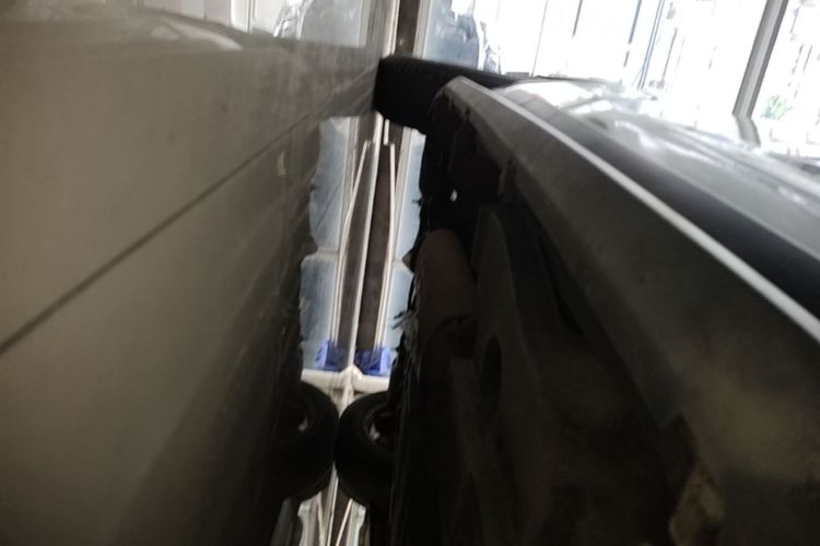 Used Lexus NX 2015 200 Front-Wheel Drive X-Trail SE Edition Right Side Sill