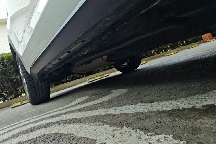 Used Lexus NX 2015 200T All-Wheel-Drive Fēngshàng Edition Right Side Sill