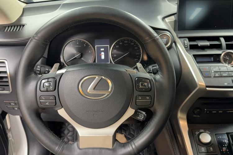 Used Lexus NX 2015 200T All-Wheel-Drive Fēngshàng Edition Steering Wheel