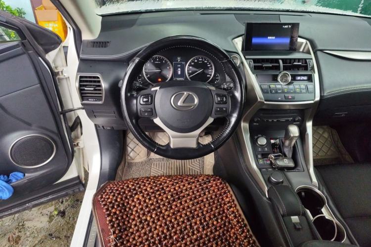 Used Lexus NX 2015 200 Front-Wheel Drive X-Trail SE Edition Steering Wheel