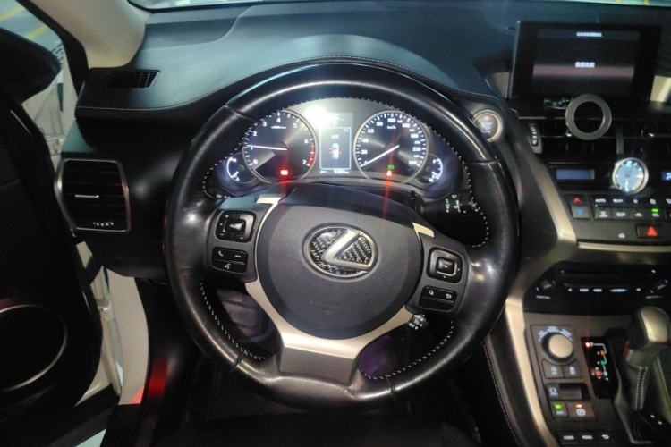 Used Lexus NX 2015 200 Front-Wheel Drive X-Trail SE Edition Steering Wheel