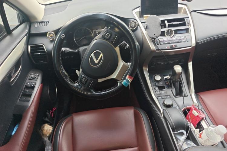 Used Lexus NX 2015 200T All-Wheel-Drive Fēngshàng Edition Steering Wheel