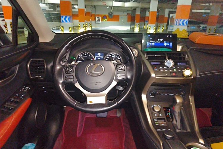 Used Lexus NX 2015 200T All-Wheel-Drive Fēngshàng Edition Steering Wheel