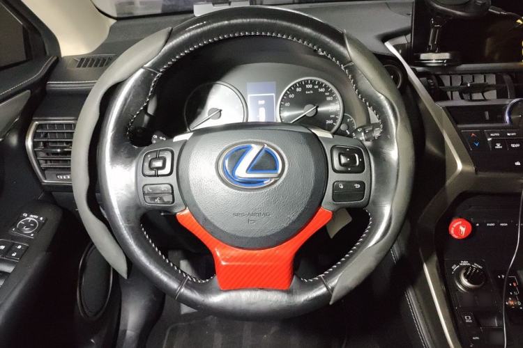 Used Lexus NX 2015 200 Front-Wheel Drive X-Trail SE Edition Steering Wheel