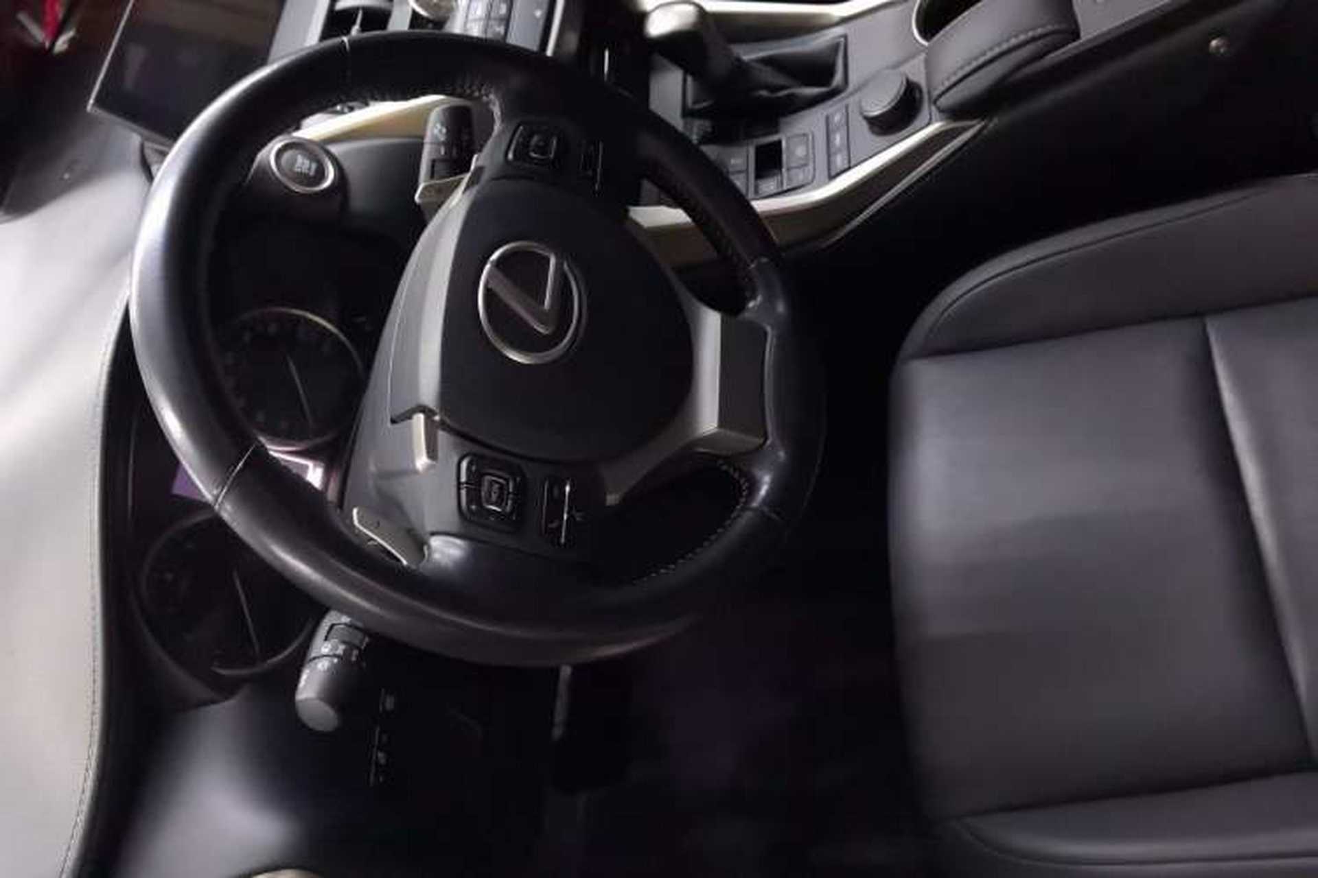 Used Lexus NX 2015 200T All-Wheel-Drive Fēngshàng Edition Steering Wheel