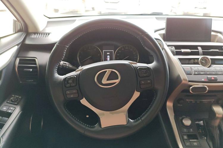 Used Lexus NX 2015 200 Front-Wheel Drive X-Trail SE Edition Steering Wheel