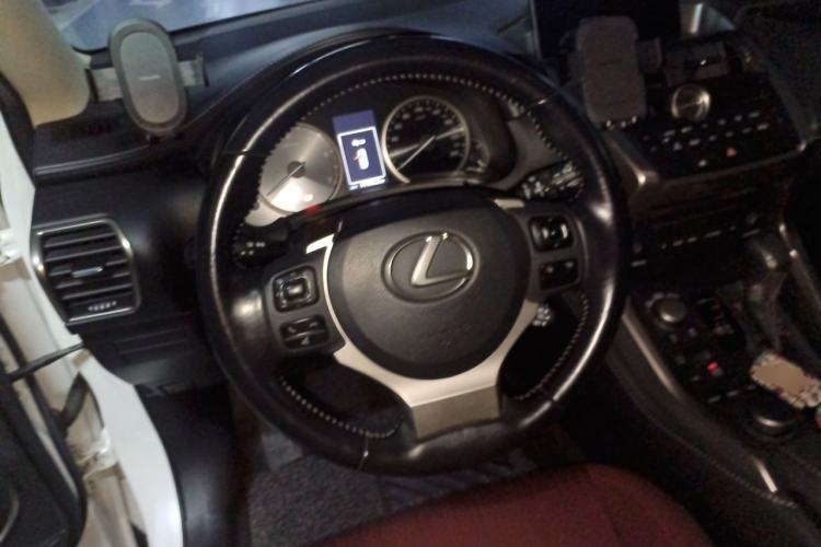 Used Lexus NX 2015 200 Front-Wheel Drive X-Trail SE Edition Steering Wheel
