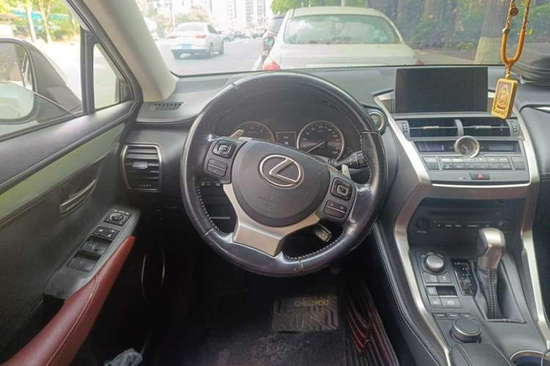 Used Lexus NX 2015 200T All-Wheel-Drive Fēngshàng Edition Steering Wheel