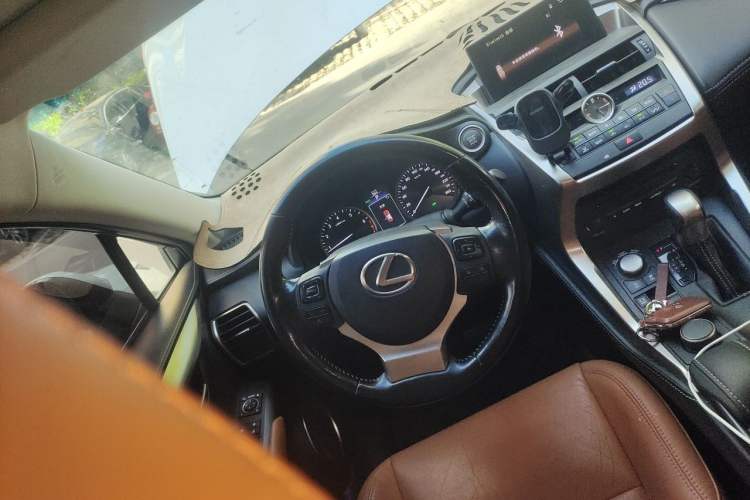 Used Lexus NX 2015 200 Front-Wheel Drive X-Trail SE Edition Steering Wheel