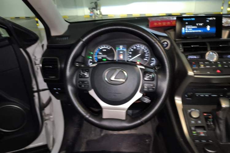Used Lexus NX 2015 300h All-Wheel-Drive Fēngzhì Edition Steering Wheel