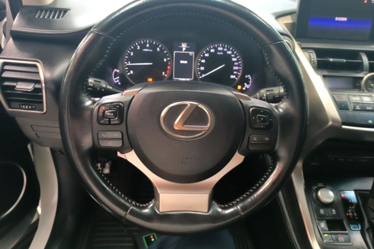 Used Lexus NX 2015 200 Front-Wheel Drive X-Trail SE Edition Steering Wheel