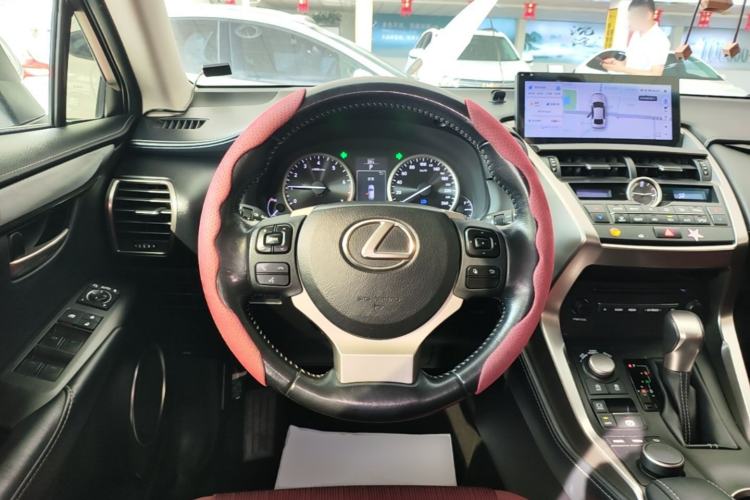 Used Lexus NX 2015 200 Front-Wheel Drive X-Trail SE Edition Steering Wheel