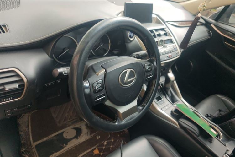 Used Lexus NX 2015 300h All-Wheel-Drive Fēngzhì Edition Steering Wheel