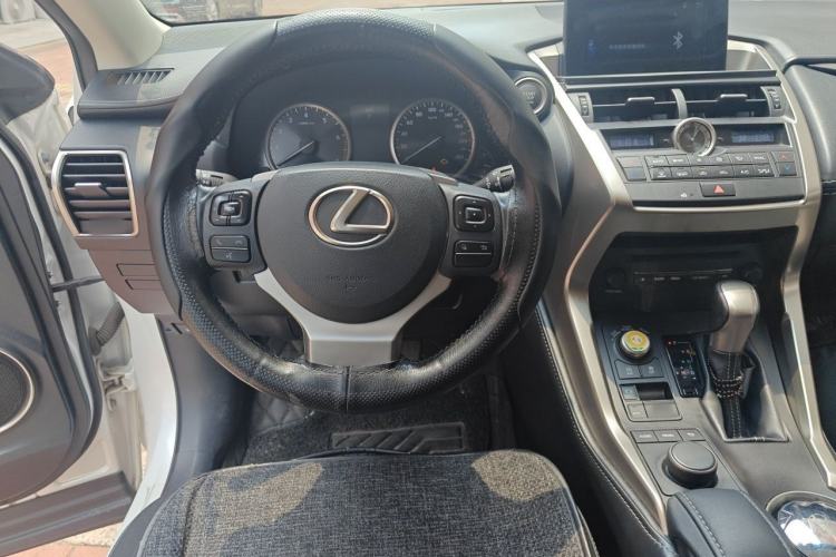 Used Lexus NX 2015 200 Front-Wheel Drive X-Trail SE Edition Steering Wheel