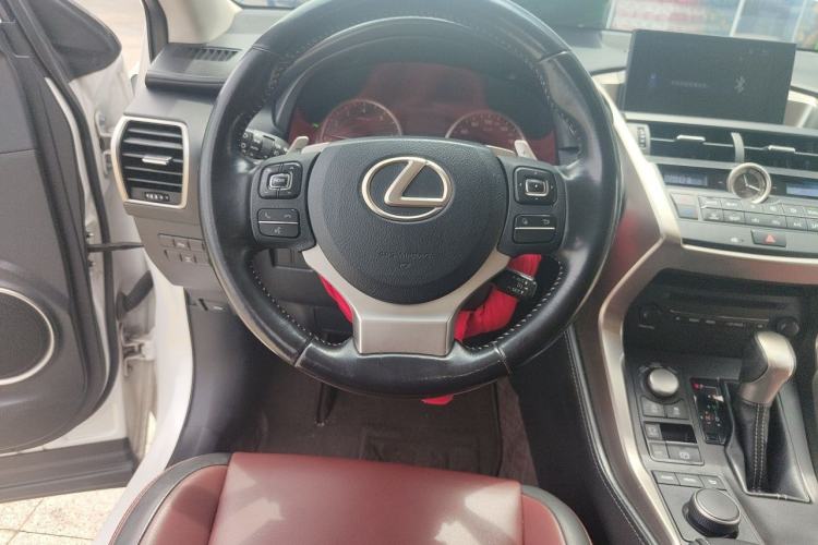 Used Lexus NX 2015 200T All-Wheel-Drive Fēngshàng Edition Steering Wheel