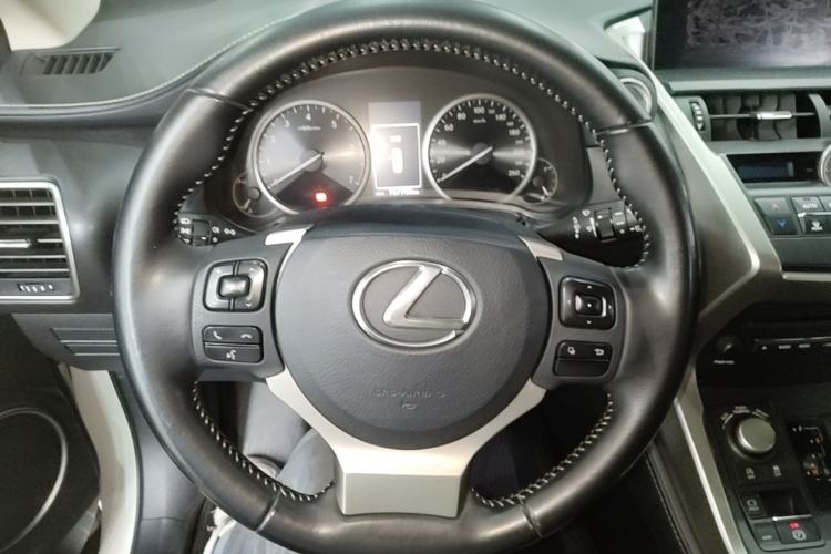 Used Lexus NX 2015 200 Front-Wheel Drive X-Trail SE Edition Steering Wheel