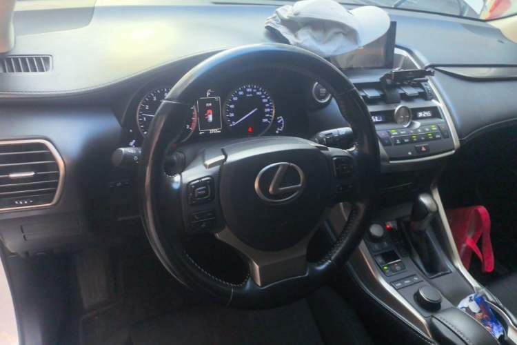 Used Lexus NX 2015 200 Front-Wheel Drive X-Trail SE Edition Steering Wheel