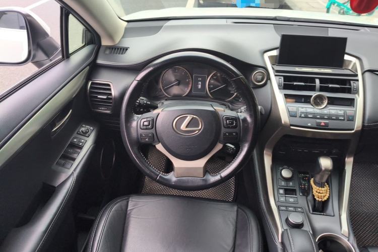 Used Lexus NX 2015 200 Front-Wheel Drive X-Trail SE Edition Steering Wheel
