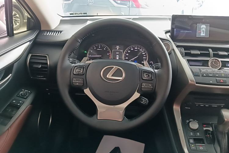 Used Lexus NX 2015 200T All-Wheel-Drive Fēngshàng Edition Steering Wheel