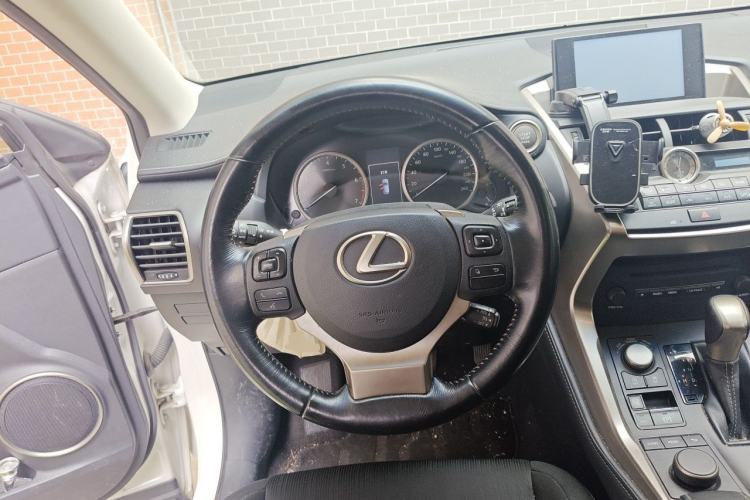 Used Lexus NX 2015 200 Front-Wheel Drive X-Trail SE Edition Steering Wheel