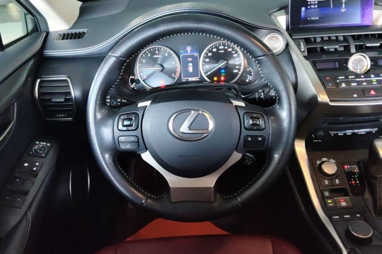 Used Lexus NX 2015 200 Front-Wheel Drive X-Trail SE Edition Steering Wheel