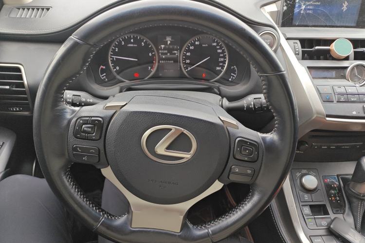 Used Lexus NX 2015 200 Front-Wheel Drive X-Trail SE Edition Steering Wheel