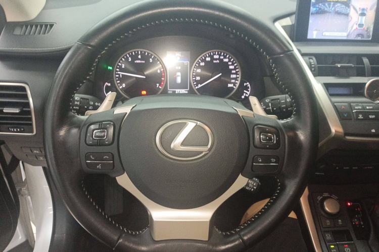 Used Lexus NX 2015 200T All-Wheel-Drive Fēngshàng Edition Steering Wheel