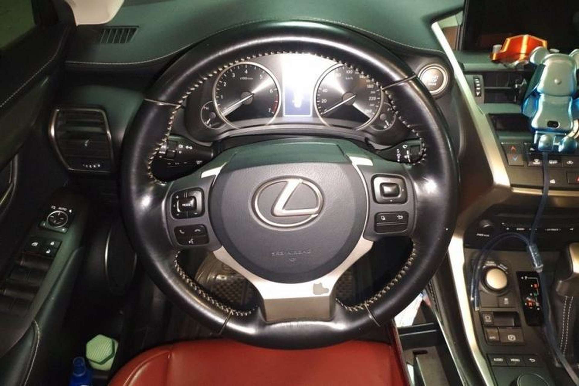 Used Lexus NX 2015 200 Front-Wheel Drive X-Trail SE Edition Steering Wheel