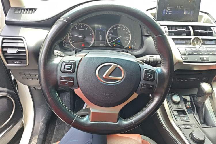 Used Lexus NX 2015 200 All-Wheel Drive Fēngshàng Edition Steering Wheel