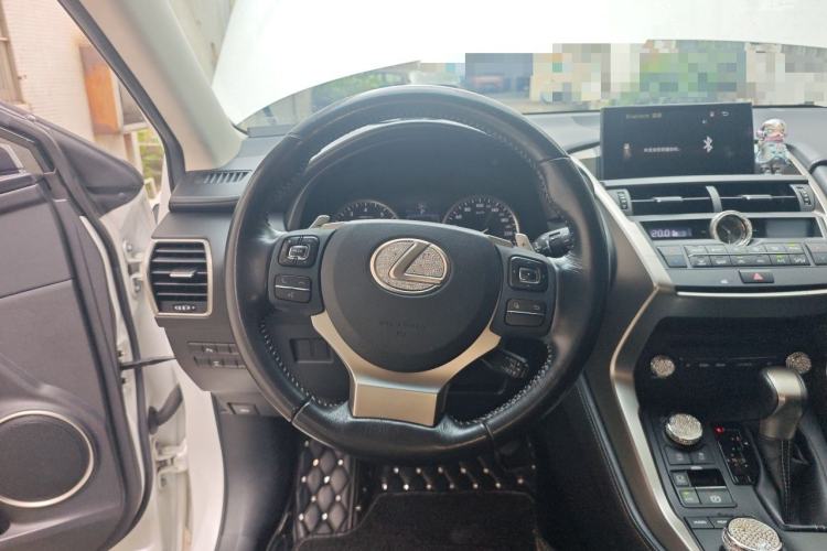 Used Lexus NX 2015 200T All-Wheel-Drive Fēngshàng Edition Steering Wheel