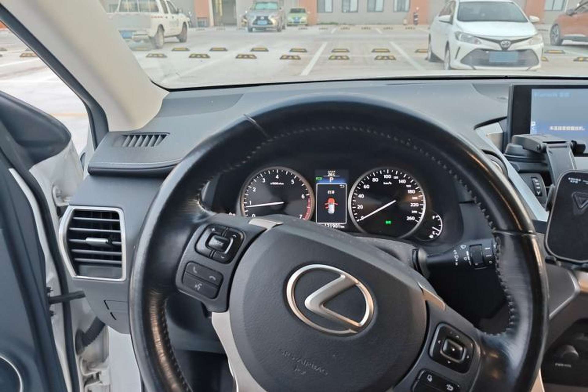 Used Lexus NX 2015 200 Front-Wheel Drive X-Trail SE Edition Steering Wheel