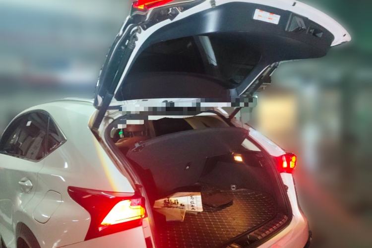 Used Lexus NX 2015 300h Front-Drive Fēngshàng Edition Trunk