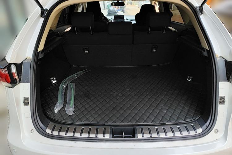 Used Lexus NX 2015 200 Front-Wheel Drive X-Trail SE Edition Trunk