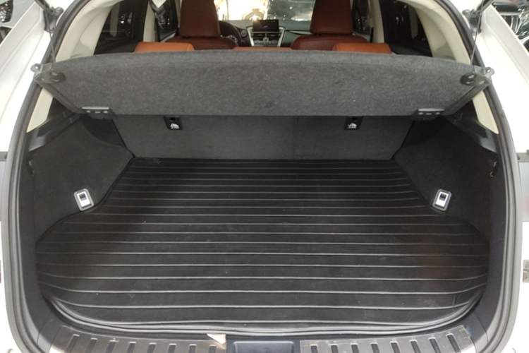 Used Lexus NX 2015 200 Front-Wheel Drive X-Trail SE Edition Trunk