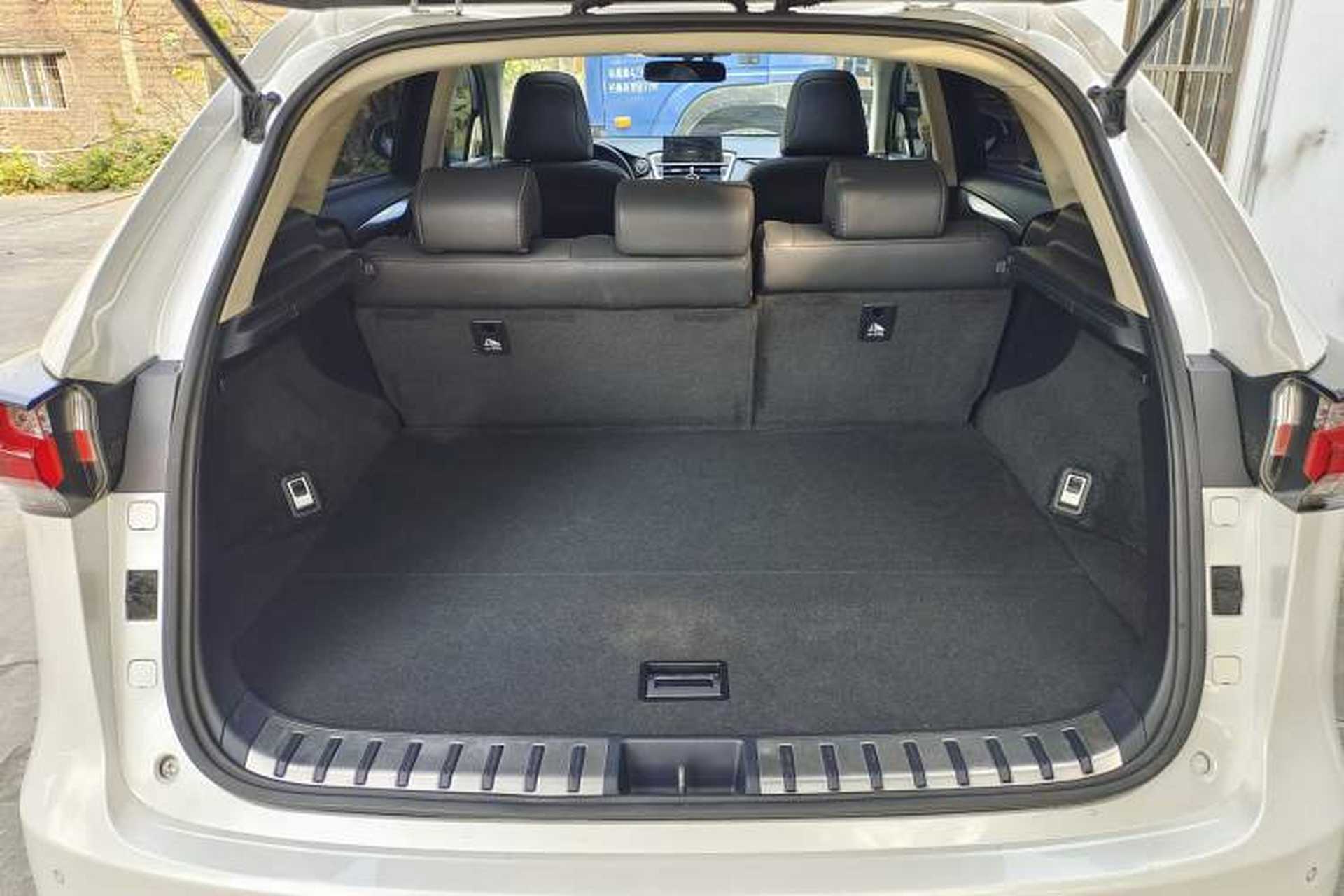 Used Lexus NX 2015 200T All-Wheel-Drive Fēngshàng Edition Trunk