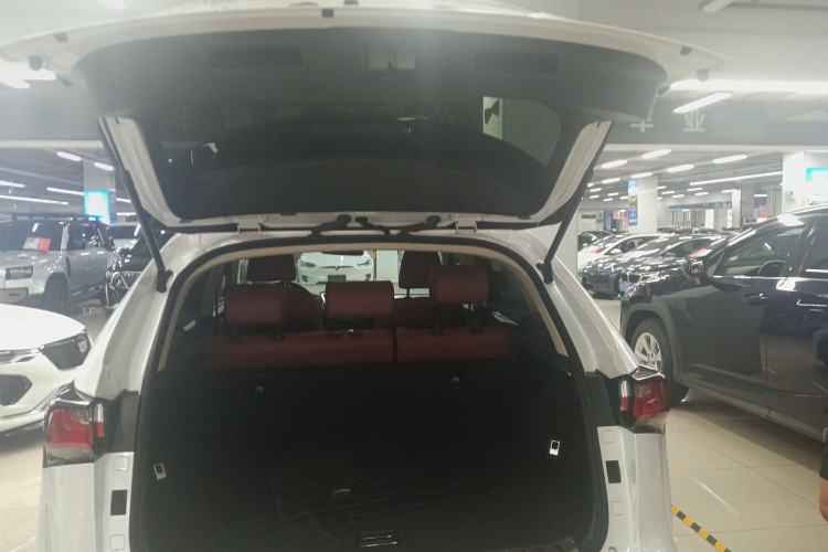 Used Lexus NX 2015 200T All-Wheel-Drive Fēngshàng Edition Trunk