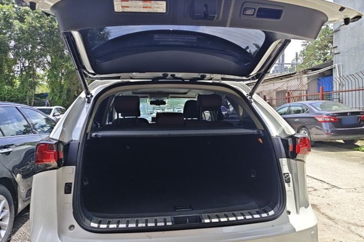 Used Lexus NX 2015 200 All-Wheel Drive Fēngshàng Edition Trunk