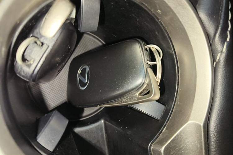 Used Lexus NX 2015 200T All-Wheel-Drive Fēngshàng Edition Vehicle Key