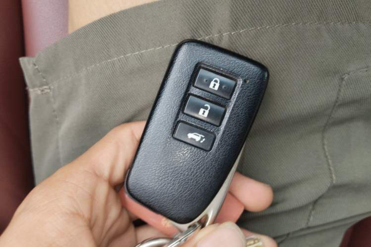 Used Lexus NX 2015 300h All-Wheel-Drive Fēngzhì Edition Vehicle Key