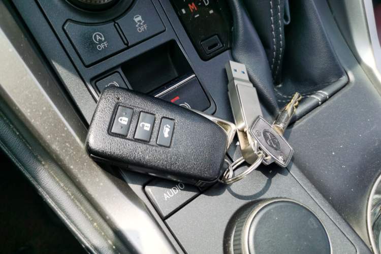 Used Lexus NX 2015 200 All-Wheel Drive Fēngshàng Edition Vehicle Key