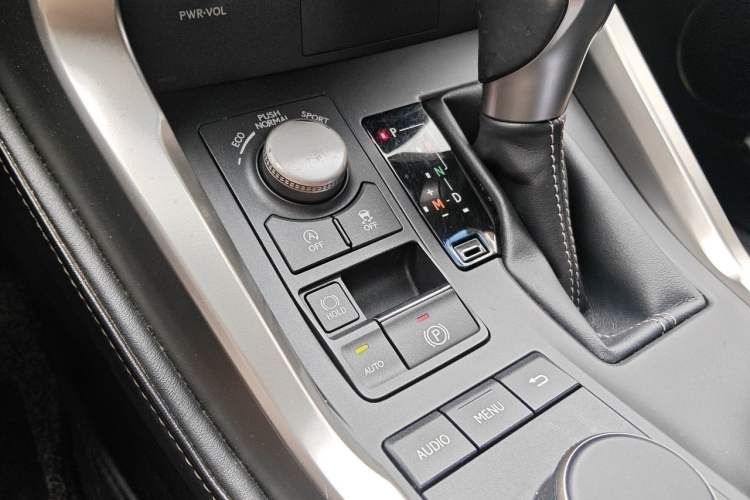 Used Lexus NX 2015 200 Front-Wheel Drive X-Trail SE Edition Vehicle Key