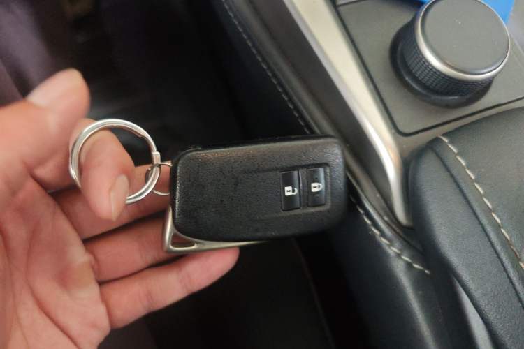Used Lexus NX 2015 200 Front-Wheel Drive X-Trail SE Edition Vehicle Key