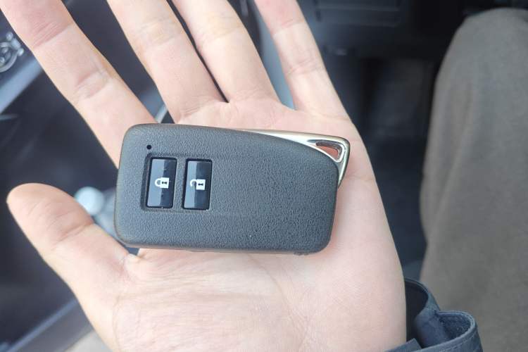 Used Lexus NX 2015 200 Front-Wheel Drive X-Trail SE Edition Vehicle Key