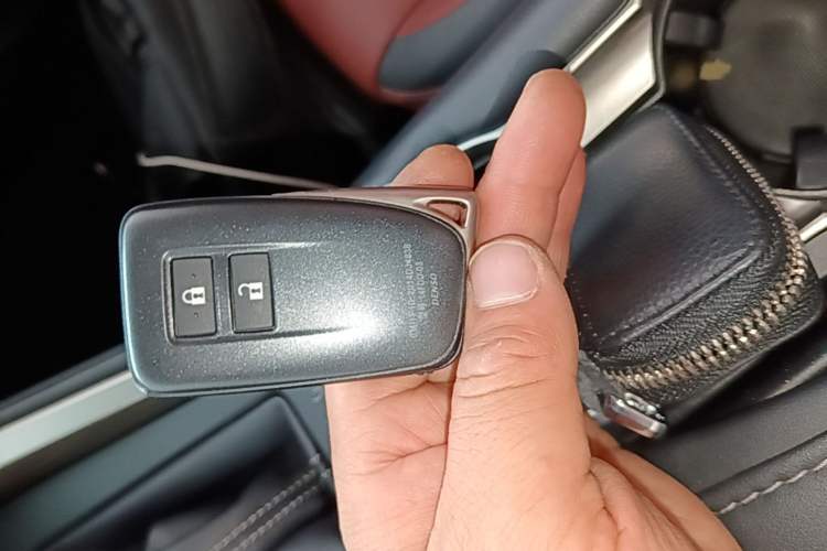Used Lexus NX 2015 200T All-Wheel-Drive Fēngshàng Edition Vehicle Key