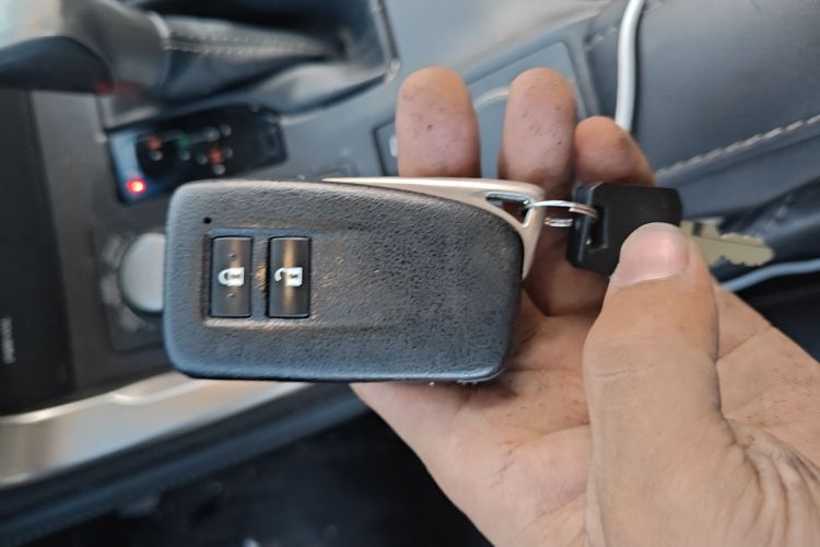 Used Lexus NX 2015 200 Front-Wheel Drive X-Trail SE Edition Vehicle Key